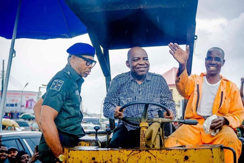 Dr. Alex Otti during the cleaning exercise.